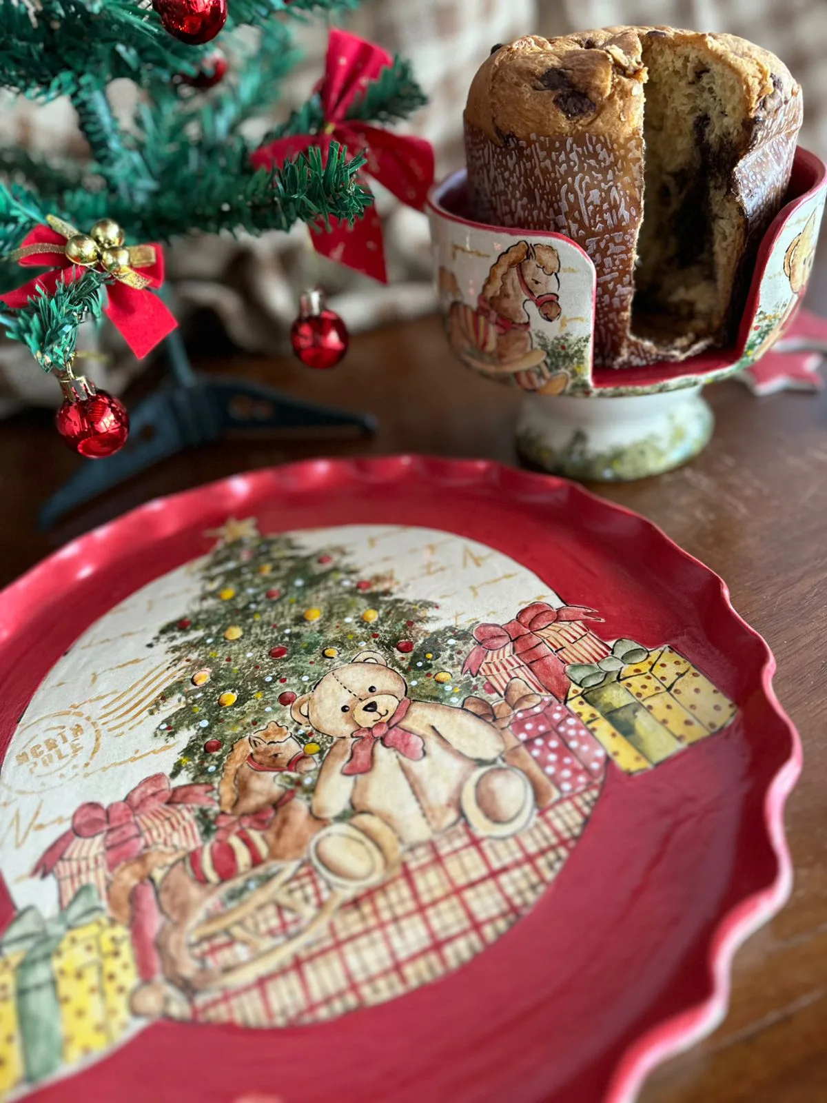 Prato Natal Mágico (PEÇA COM PEQUENOS DEFEITOS NA ESMALTAÇÃO) - Imagem 2