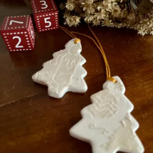 Pingente/Tag Árvore em Porcelana